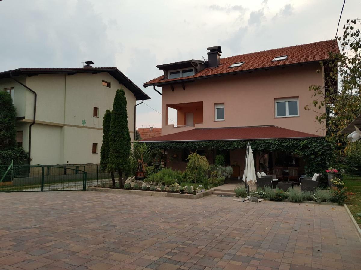A&T Apartment Zaprešić 外观 照片